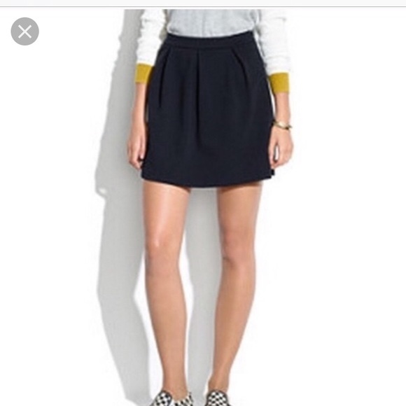 Madewell Dresses & Skirts - Madewell Black Bistro Miniskirt Pleated Size 6
